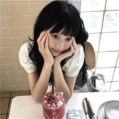 世上最美的女孩封面