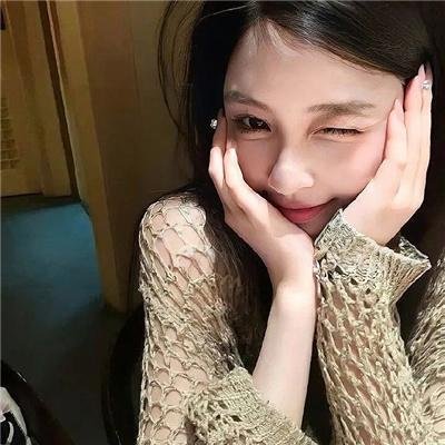 红心皇后封面